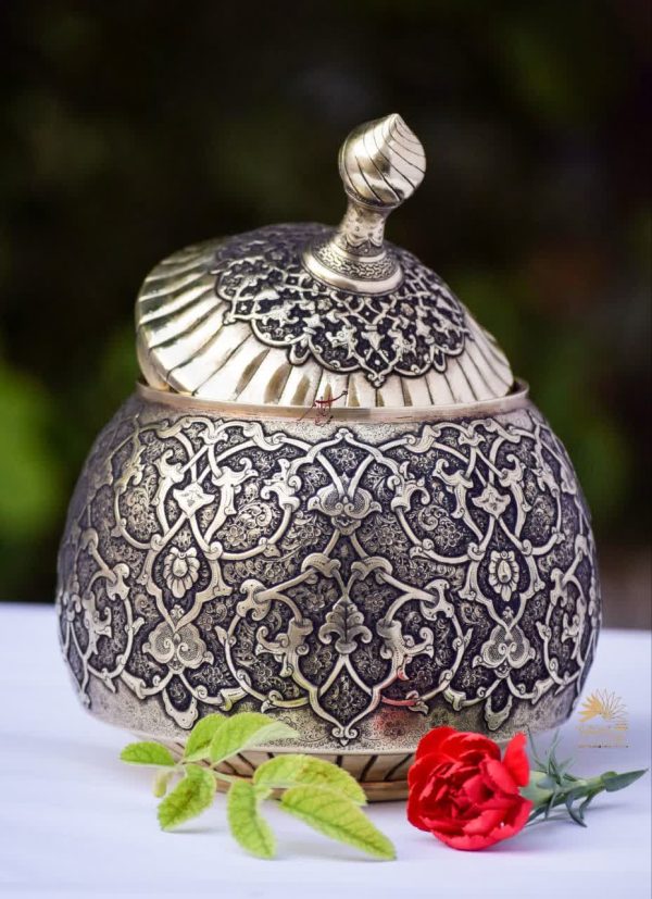 شکلات خوری - تصویر 2