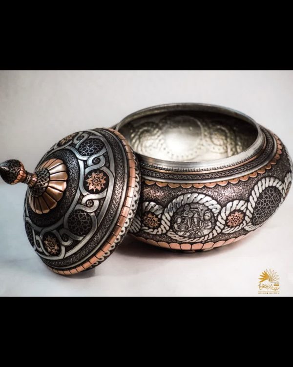 شکلات خوری - تصویر 2