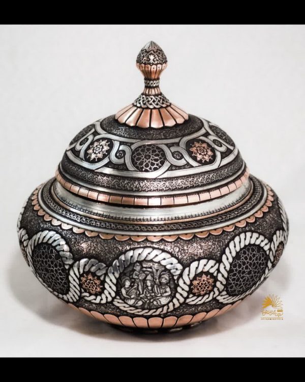 شکلات خوری - تصویر 3